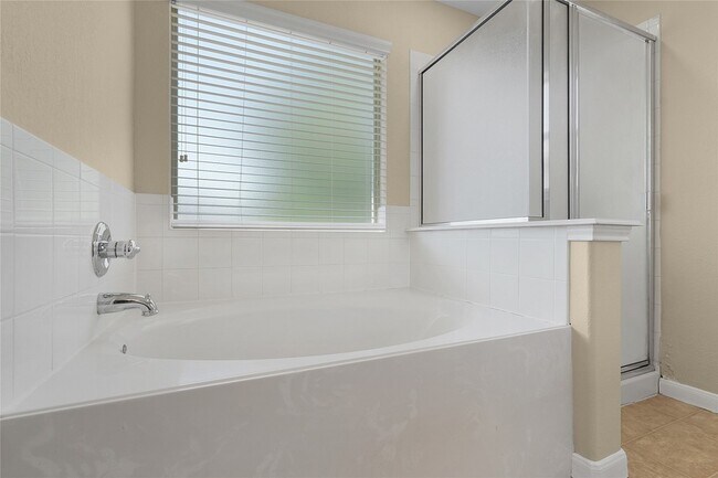 Building Photo - 18743 Westgate Park Dr