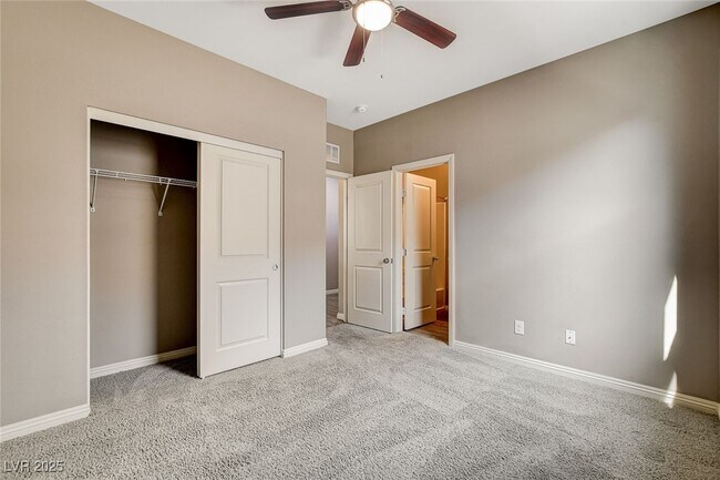 Building Photo - 6237 Fallsview Ct