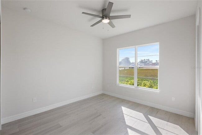 Building Photo - 208 SNOWY ORCHID Way