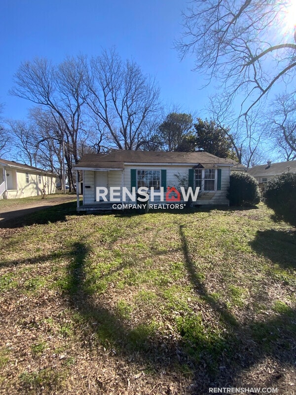 Building Photo - 318 Tulip St