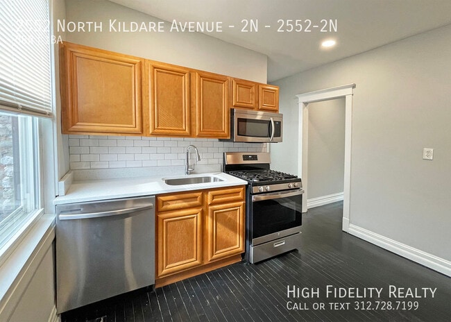 Building Photo - 2552 N Kildare Ave