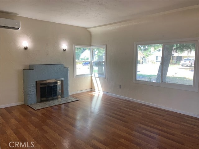 Building Photo - 2839 N Stoddard Ave