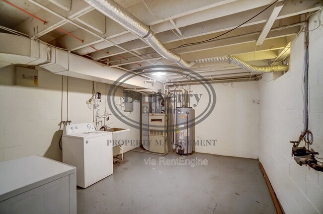 Building Photo - 1115 Secor Rd
