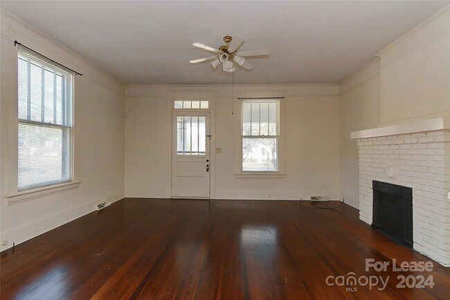 Building Photo - 807-809 W Franklin St