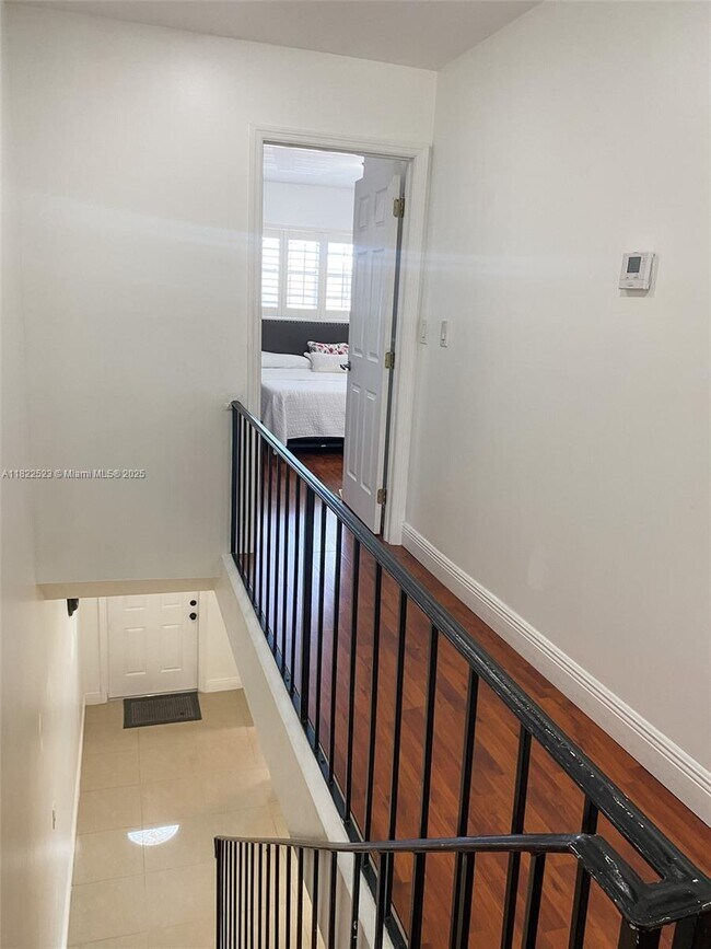 Building Photo - 8350 SW 154th Ave