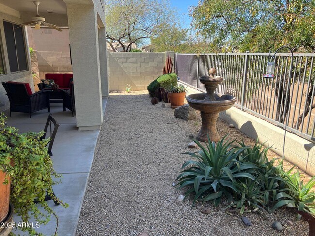 Building Photo - 7240 E Manning St