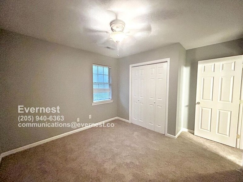 Building Photo - 632 Parkside Cir