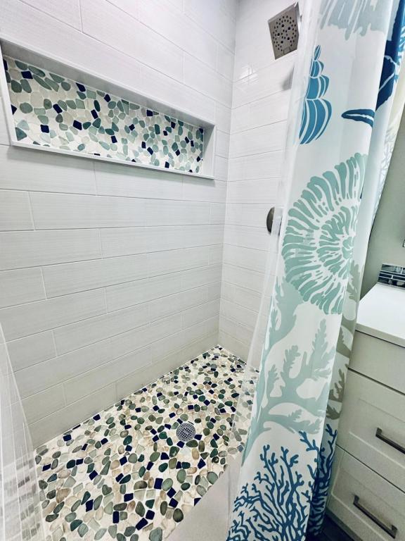 Building Photo - 780 Osage Ave