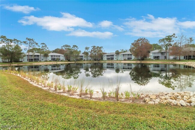 Building Photo - 875 New Waterford Dr