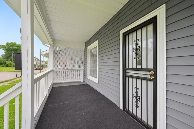 Building Photo - 1025 Howard St