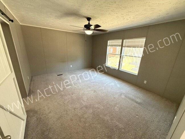 Building Photo - 202 Reed Clark Rd