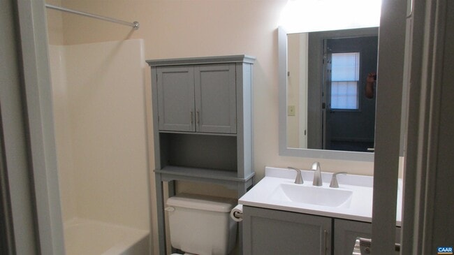 Building Photo - 1675 Ravens Pl