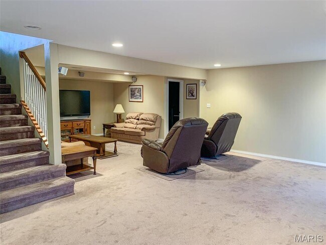 Building Photo - 1031 Buran Dr