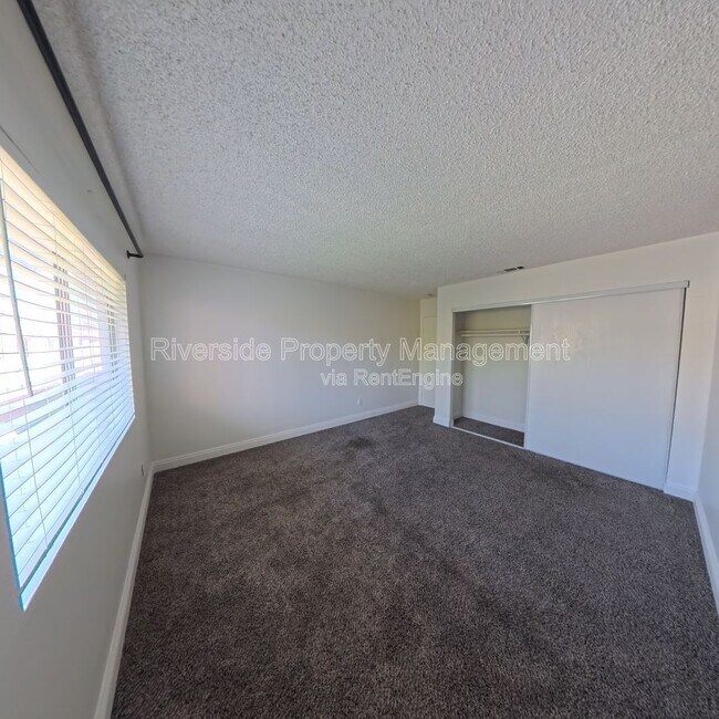 Building Photo - 2255 Cahuilla St