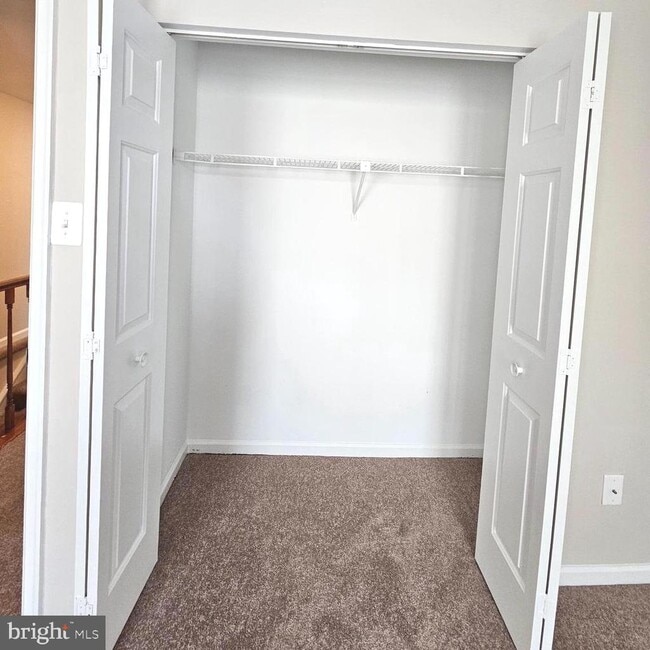 Building Photo - 8473 Aurora Ct