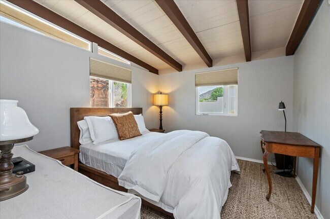Building Photo - 54925 Avenida Ramirez
