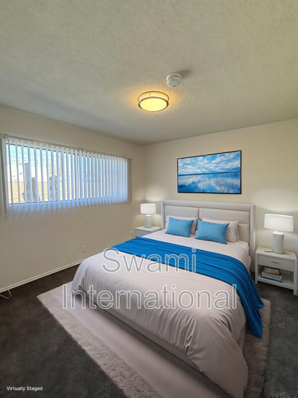 Building Photo - 5846 Estrella Ave