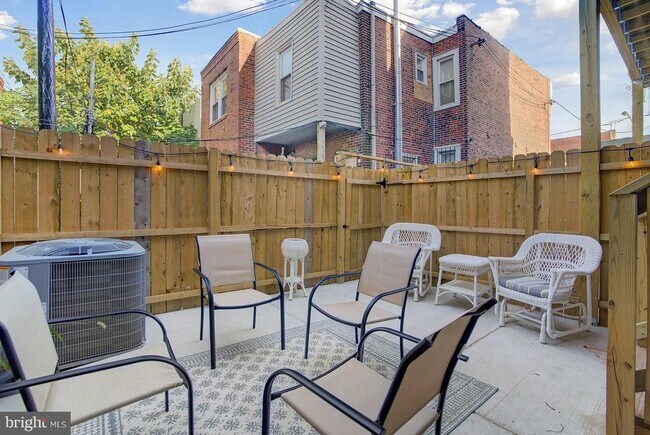 Building Photo - 1735 S 23rd St