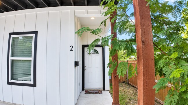 Building Photo - Fully Furnished 2024 Build Minutes from Downtown San Antonio