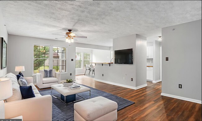Primary Photo - 5620 Avonshire Pl