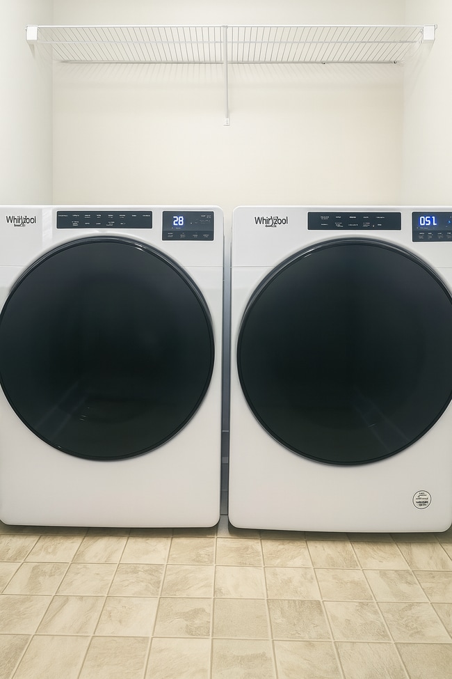 Building Photo - 13300 Patchin Dr