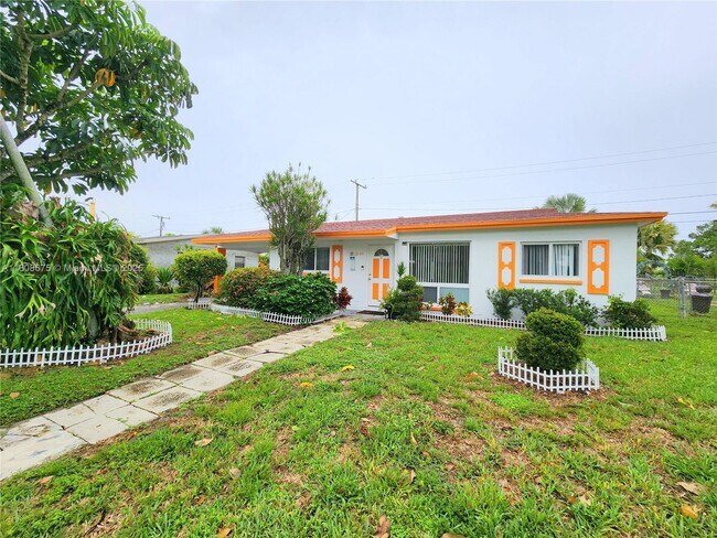 Primary Photo - 1564 NW 31st Way
