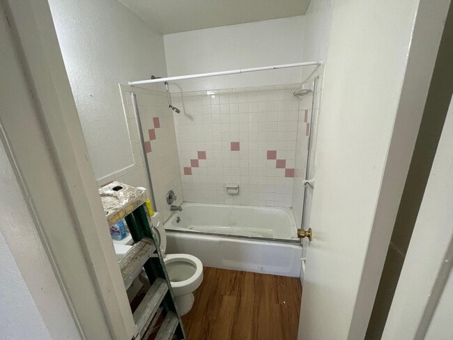 Building Photo - 2170 Knox McRae Dr