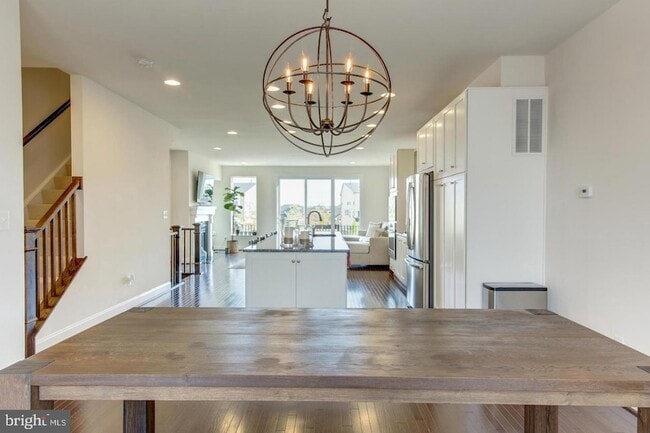 Building Photo - 42261 Riggins Ridge Terrace