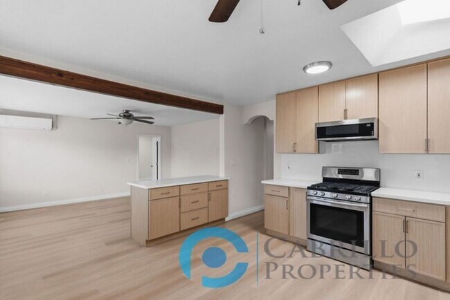 Building Photo - 6311 Inman St