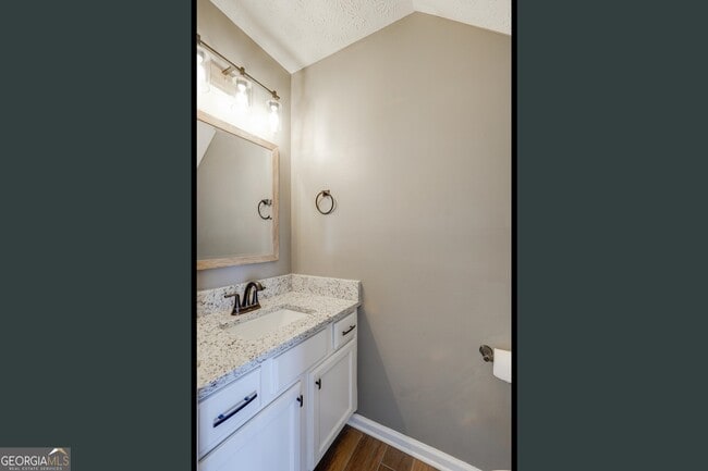 Building Photo - 130 Chastain Loop