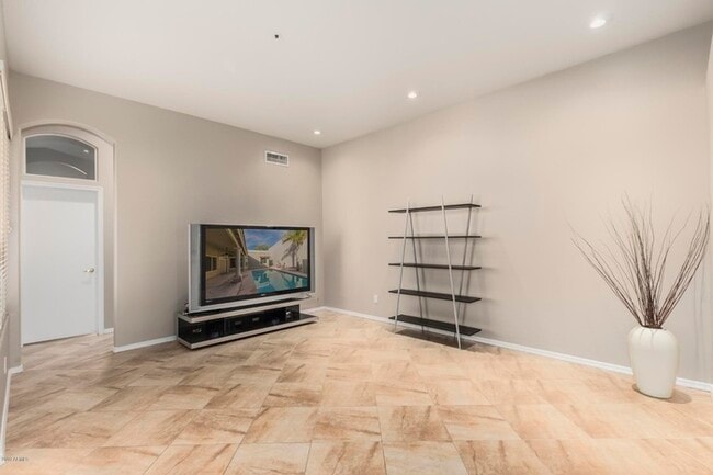 Building Photo - 9268 E Aster Dr