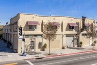 Building Photo - 805 E. 7th St.