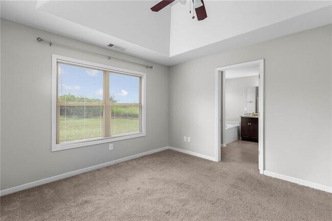 Building Photo - 74 Gray Field Ct