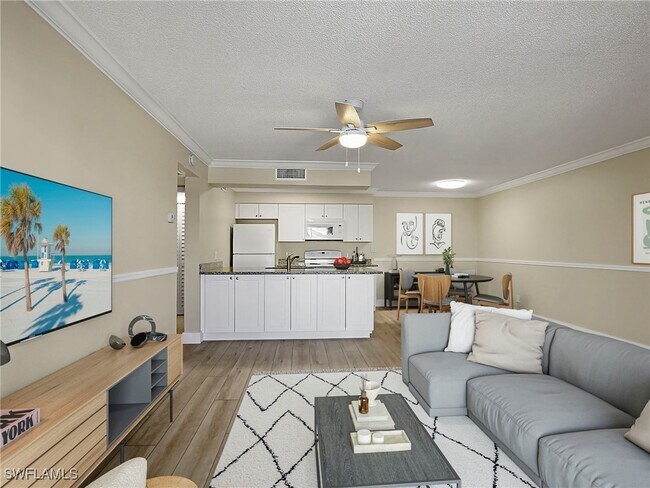 Building Photo - 5319 Summerlin Rd