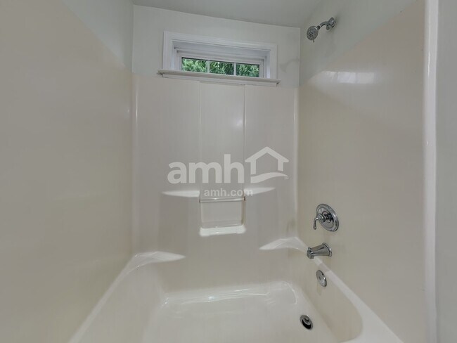 Building Photo - 10123 Caldwell Depot Rd