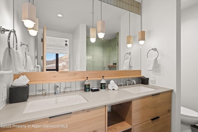 Building Photo - 119 Wood Rd