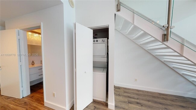 Building Photo - 60 SW 13th St