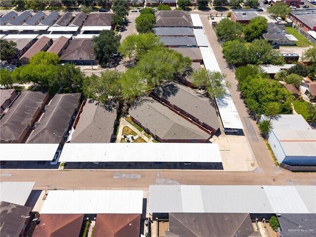 Building Photo - 2717 W Ringold Cir