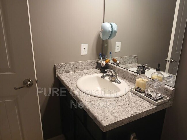 Building Photo - 7605 N 92nd Ave