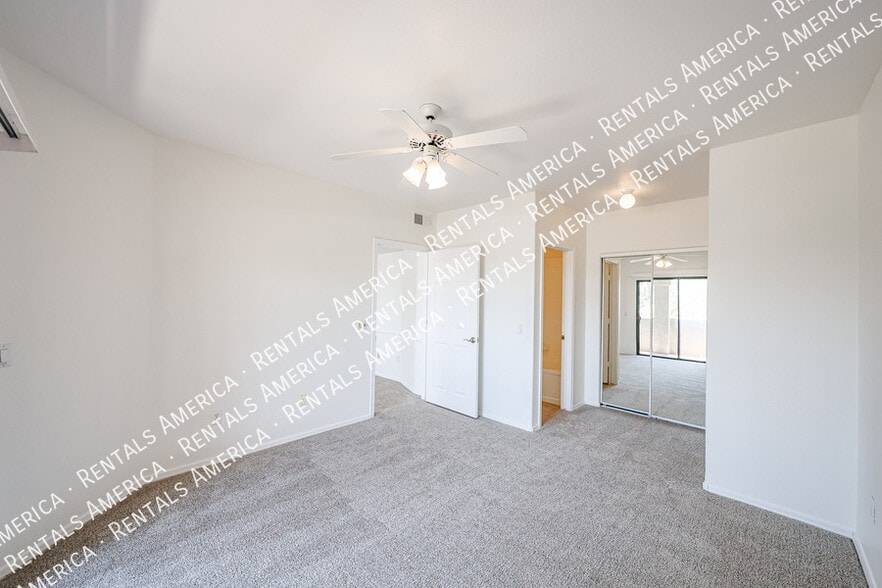 Building Photo - 15095 N Thompson Peak Pkwy