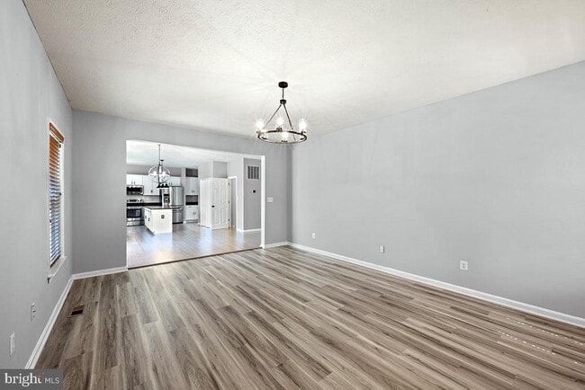 Building Photo - 35184 Pheasant Ridge Rd