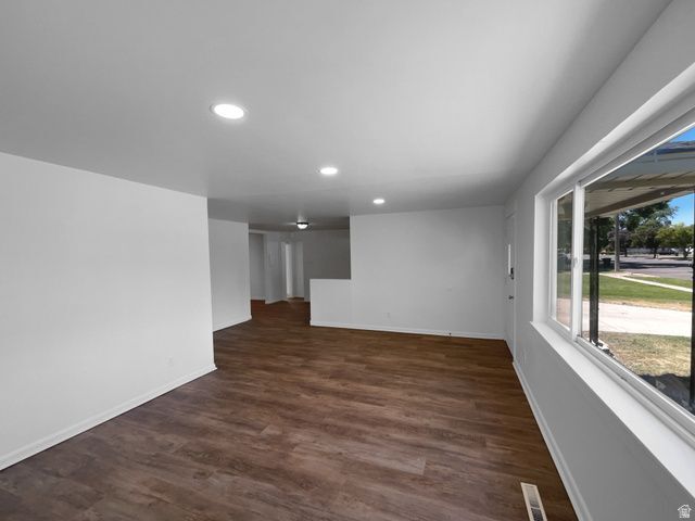 Building Photo - 270 N 500 E