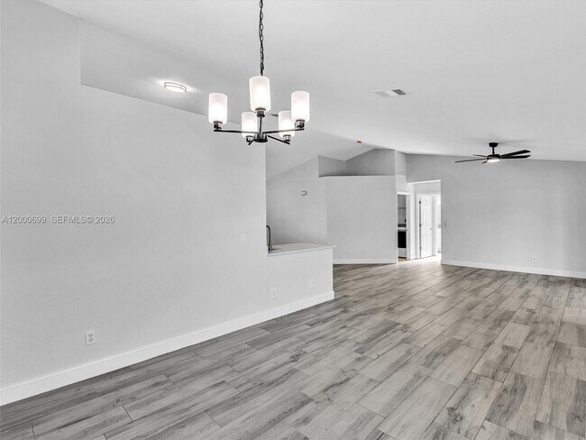 Building Photo - 2022 NW 9th Terrace