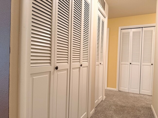 Building Photo - Short term 6 month rental available. 2 bedroom, 2 bath home in Boise!