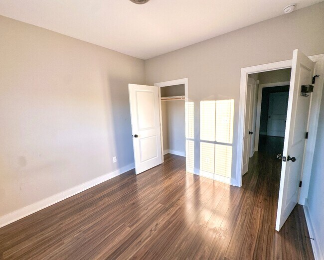 Building Photo - 1433 Garner Rd