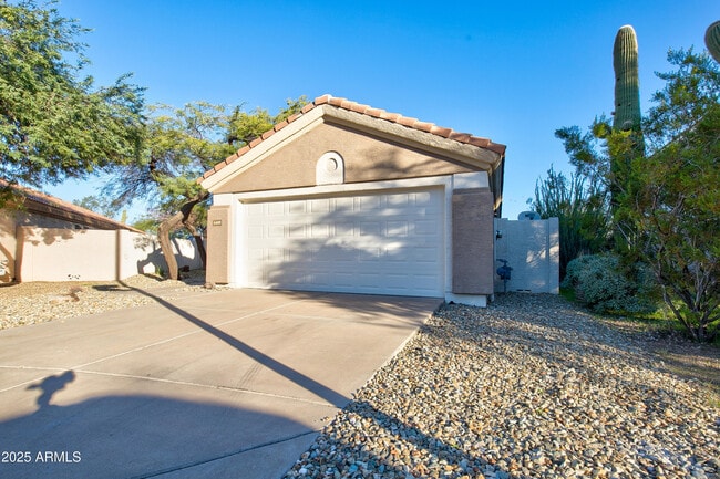 Building Photo - 4402 E Creosote Dr