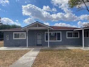 Building Photo - 900 S G