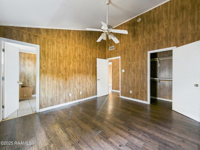 Building Photo - 111 Sternberg Dr