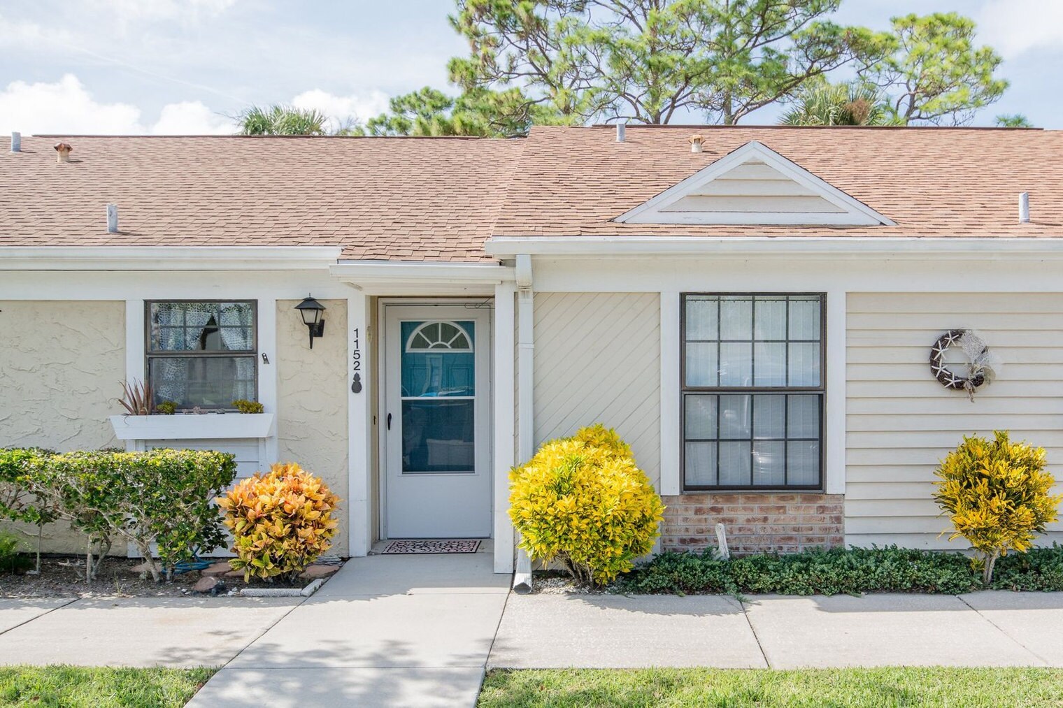 Building Photo - 1152 Fairvilla Dr