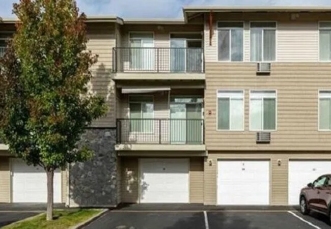 Building Photo - 22855 E Country Vista Dr